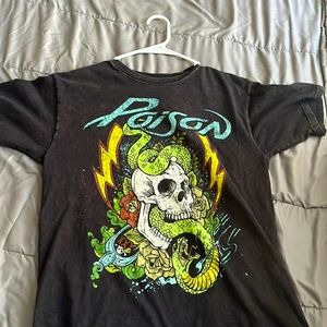 posion graphic tee